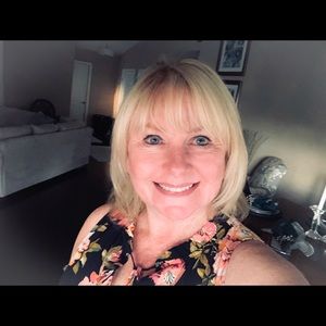 Meet your Posher, Pamela